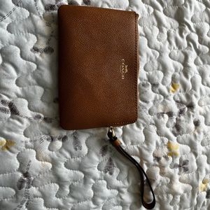 NWT Coach Wristlet